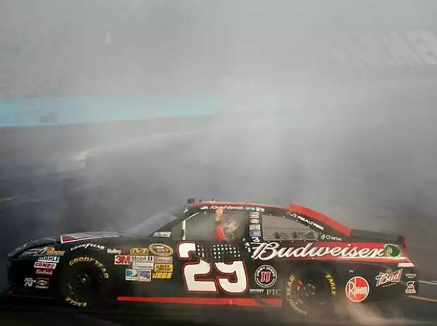 Kevin Harvick Titel-Bild zur News: Kevin Harvick