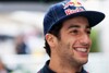 Bild zum Inhalt: Ricciardo: "Solche Fragen stellen mir sonst nur Journalisten"