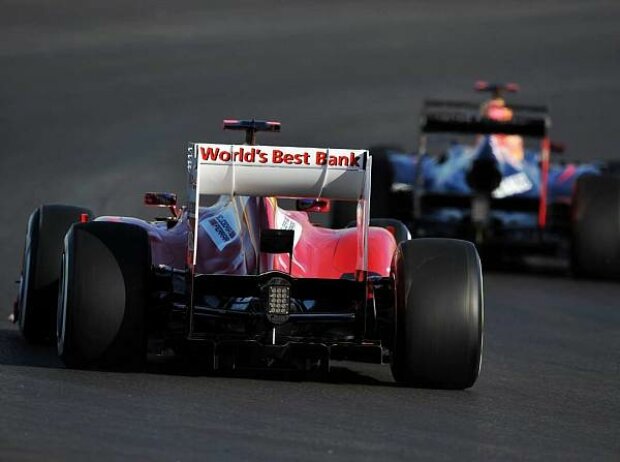 Fernando Alonso jagd Sebastian Vettel Fernando Alonso jagd Sebastian Vettel