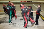 Meisterjubel in der Crew von Ricky Stenhouse 
