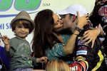 Familie Gordon in der Victory Lane nach dem Sieg beim Saisonfinale