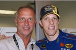 Stefan Oberndorfer und Champion Brad Keselowski 