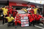 Gabriele Tarquini (Lukoil) und seine Crew