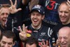 Bild zum Inhalt: "Vettrick": Button siegt bei Vettels Sternstunde!