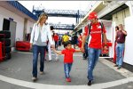 Felipe Massa (Ferrari) mit Frau Raphaela und Sohn Felipinho
