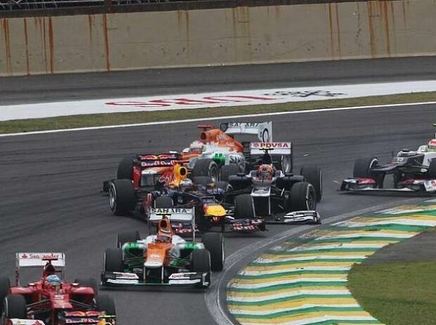 Titel-Bild zur News: Bruno Senna, Sergio Perez, Sebastian Vettel, Jenson Button, Felipe Massa