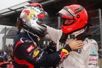 Sebastian Vettel (Red Bull) und Michael Schumacher (Mercedes) 