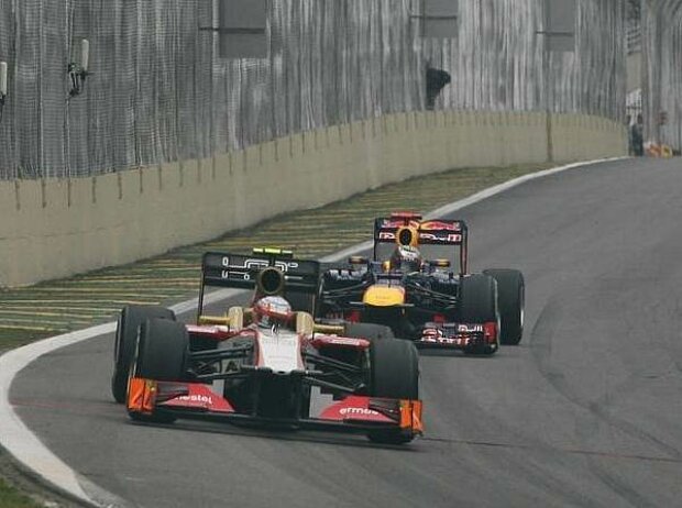Sebastian Vettel, Narain Karthikeyan