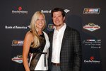 Martin Truex Jun. mit Freundin Sherry Pollex