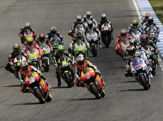 Start zum Grand Prix von Portugal 2012 Titel-Bild zur News: Start zum Grand Prix von Portugal 2012
