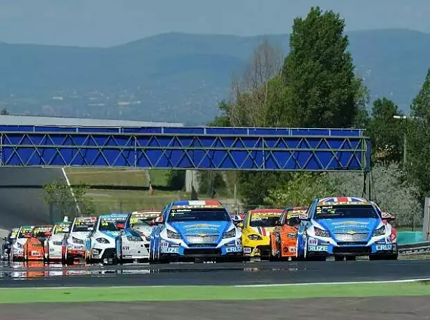 Start am Hungaroring 2012 Titel-Bild zur News: Start am Hungaroring 2012