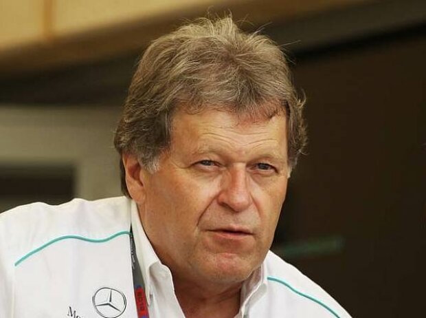 Titel-Bild zur News: Norbert Haug (Mercedes-Motorsportchef), Jean Todt