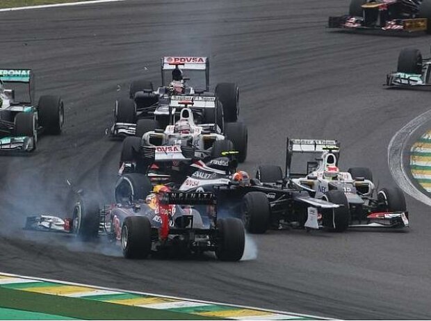 Bruno Senna, Sergio Perez, Sebastian Vettel Bruno Senna, Sergio Perez, Sebastian Vettel