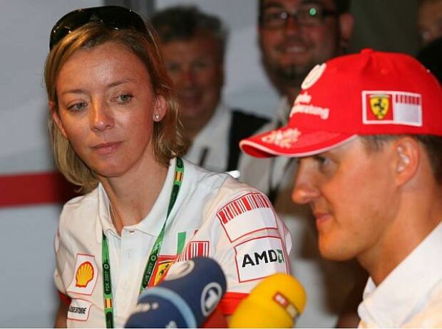 Titel-Bild zur News: Sabine Kehm und Michael Schumacher