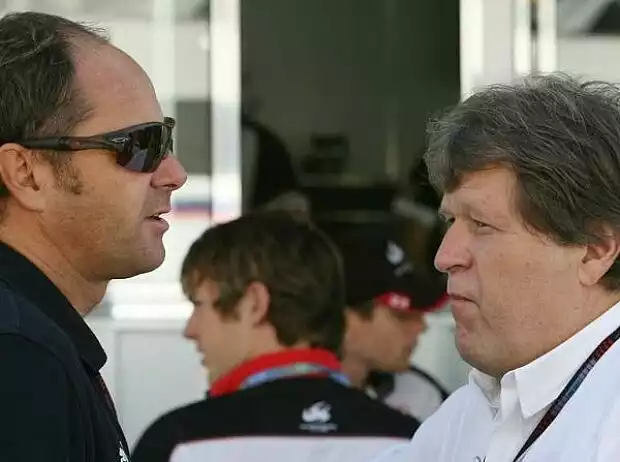 Norbert Haug (Mercedes-Motorsportchef), Gerhard Berger Titel-Bild zur News: Norbert Haug (Mercedes-Motorsportchef), Gerhard Berger