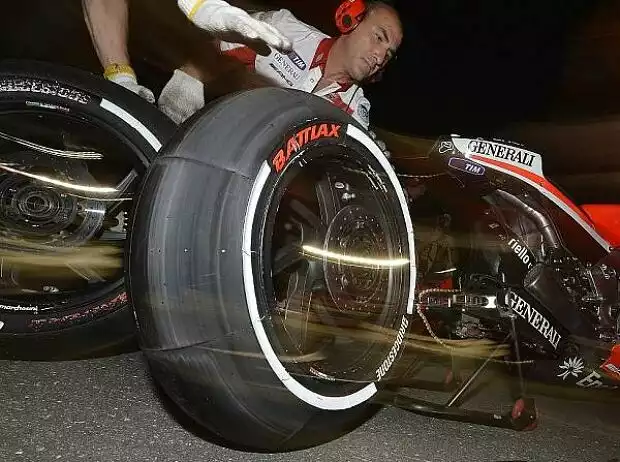 Bridgestone-Reifen Titel-Bild zur News: Bridgestone-Reifen