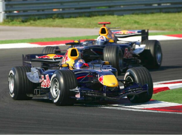 Christian Klien vor David Coulthard Christian Klien vor David Coulthard