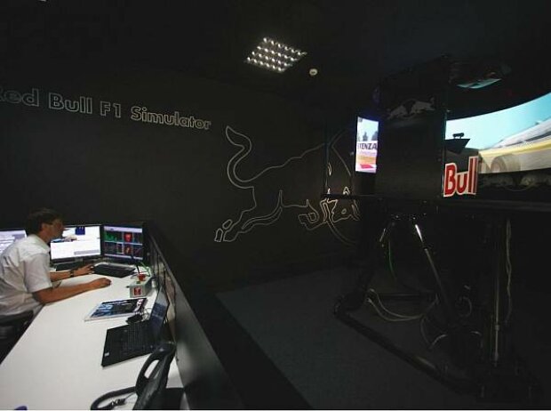 Titel-Bild zur News: Red-Bull-Simulator in Milton Keynes