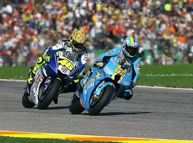 Loris Capirossi vor Valentino Rossi Titel-Bild zur News: Loris Capirossi vor Valentino Rossi