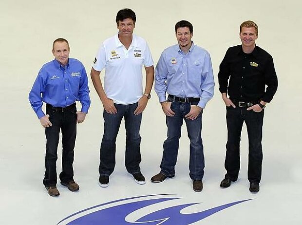 Mark Martin, Michael Waltrip, Clint Bowyer