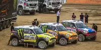 Das X-raid-Team vor dem Start der Rallye Dakar 2013