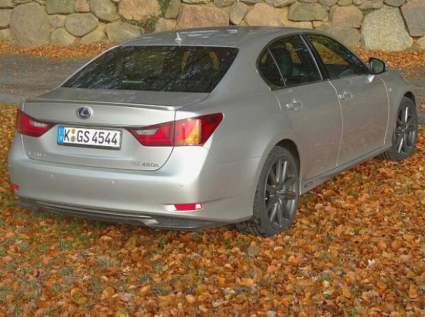Лексус 450 седан