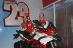 Nicky Hayden und Andrea Dovizioso mit einer Multistrada 1200 Pikes Peak