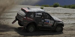 Dreifachsieg für X-raid, Peterhansel auf Kurs