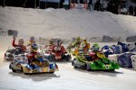 Traditionelles Kartrennen auf Eis und Schnee