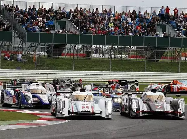 Fuji WEC Start Audi Titel-Bild zur News: Fuji WEC Start Audi