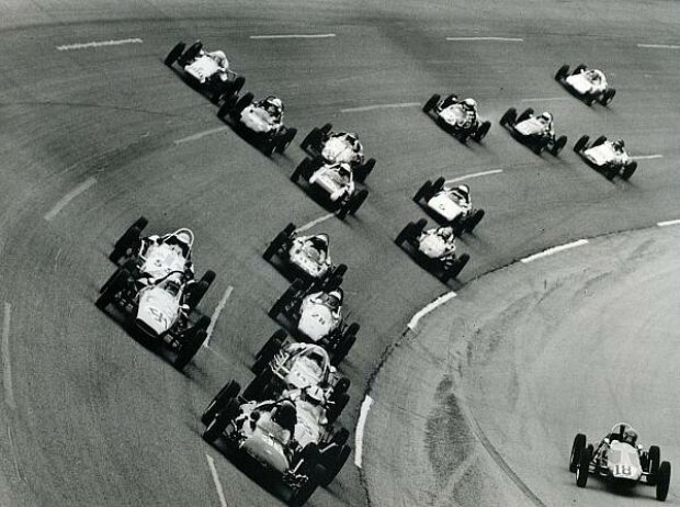 Titel-Bild zur News: Formel-V-Rennen in Daytona 1969