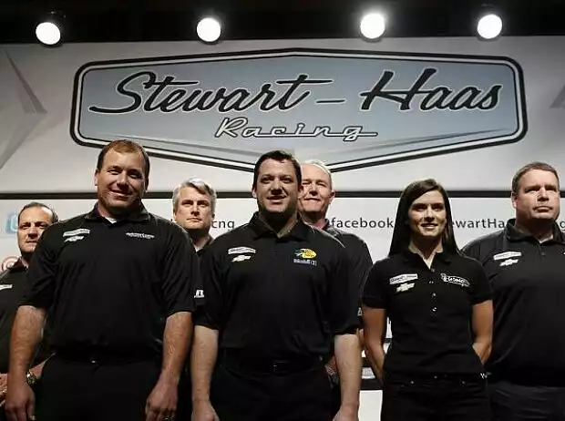 Ryan Newman, Tony Stewart, Danica Patrick Titel-Bild zur News: Ryan Newman, Tony Stewart, Danica Patrick
