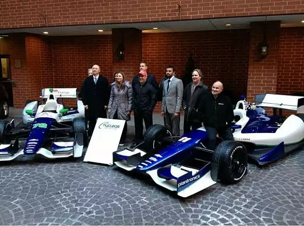 Simona de Silvestro Tony Kanaan Titel-Bild zur News: Simona de Silvestro Tony Kanaan