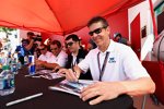 Scott Pruett, Memo Rojas, Juan Pablo Montoya und Charlie Kimball bei der Autogrammstunde