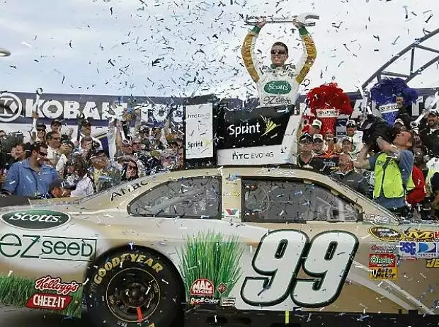 Titel-Bild zur News: Carl Edwards