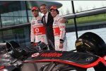 Jenson Button (McLaren), Martin Whitmarsh und Sergio Perez (McLaren) 