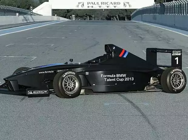 Der Formel BMW FB02 im neuen Design in Le Castellet Titel-Bild zur News: Der Formel BMW FB02 im neuen Design in Le Castellet