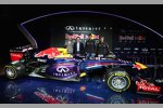 Adrian Newey, Christian Horner, Mark Webber (Red Bull) und Sebastian Vettel (Red Bull) 