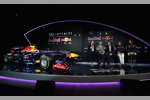 Adrian Newey, Christian Horner, Mark Webber (Red Bull) und Sebastian Vettel (Red Bull) 