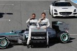 Lewis Hamilton (Mercedes) und Nico Rosberg (Mercedes) mit dem F1 W04