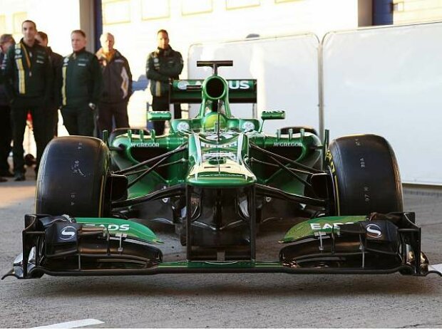 Caterham CT03