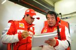 Felipe Massa und Hirohide Hamashima (Ferrari)