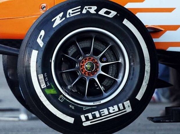 Titel-Bild zur News: Die Medium-Mischung von Pirelli für die Saison 2013