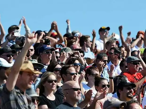 Fans in Austin Titel-Bild zur News: Fans in Austin