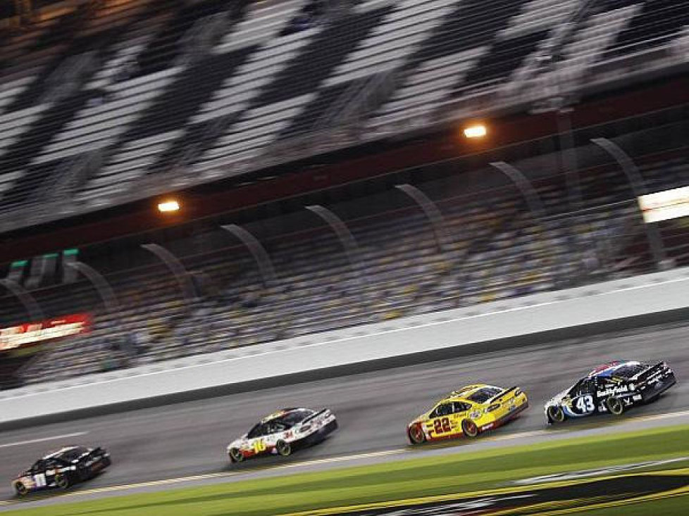 Denny Hamlin, Greg Biffle, Joey Logano, Aric Almirola