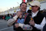 Tony Stewart (Stewart/Haas) und Richard Childress scherzen