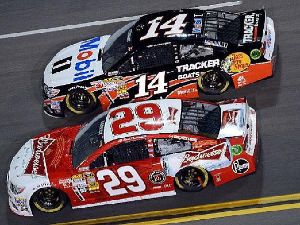 Kevin Harvick, Tony Stewart