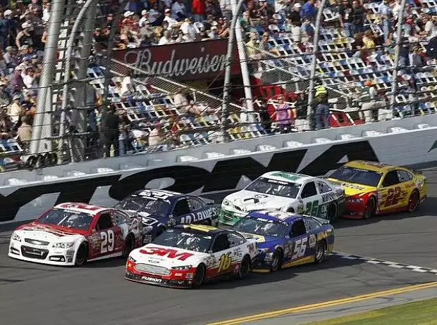 Kevin Harvick, Greg Biffle Titel-Bild zur News: Kevin Harvick, Greg Biffle