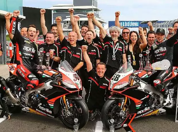 Guintoli und Laverty Titel-Bild zur News: Guintoli und Laverty