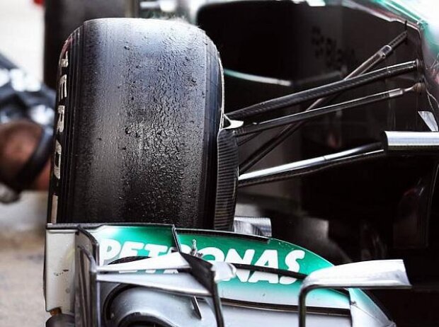 Titel-Bild zur News: Lewis Hamilton, Reifen